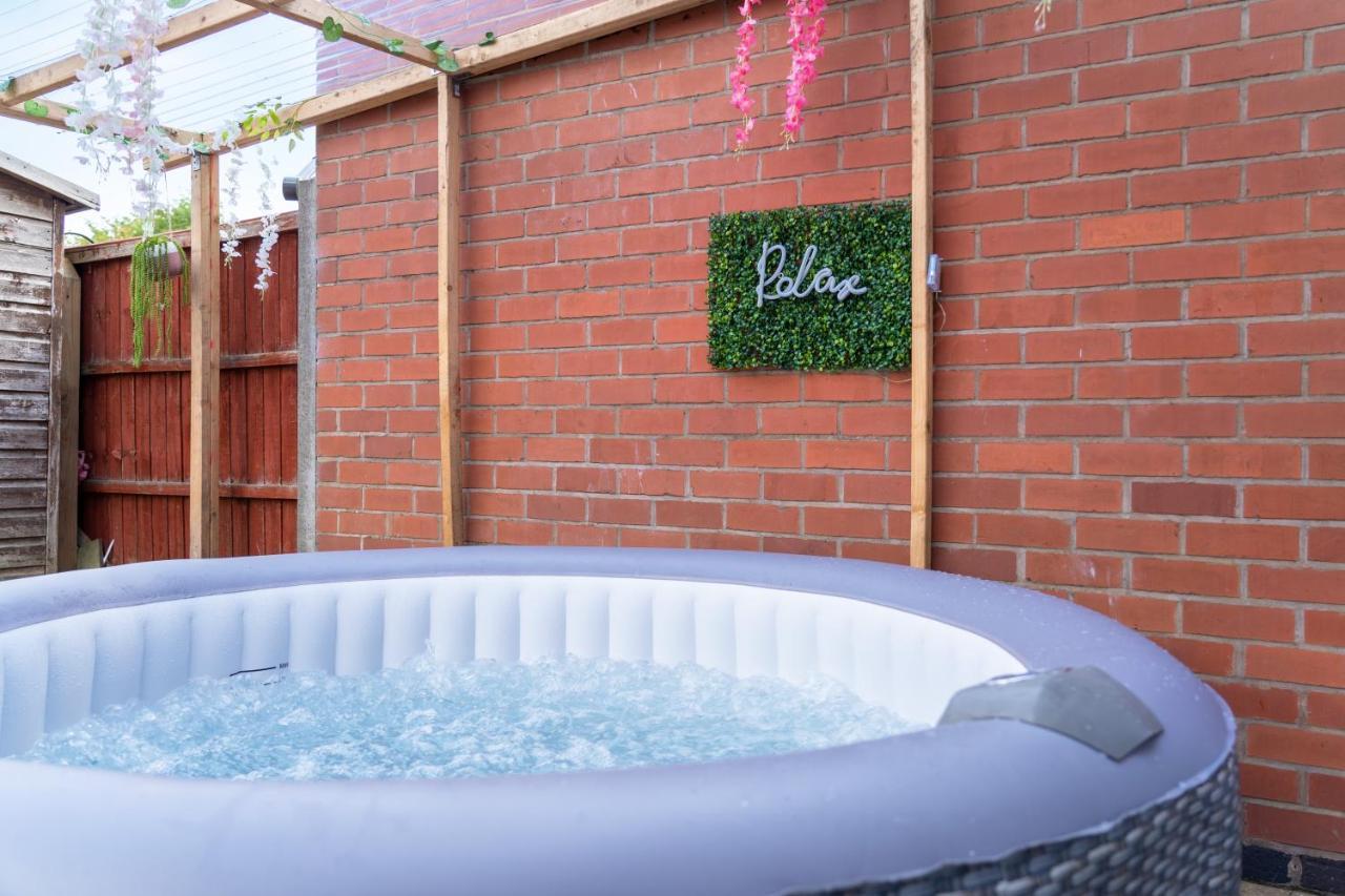 Exclusive Deals L Last-Minute Reserve L Townhouse With Sleeps 6 L Braunstone Town , Leicester L By Zen Nights Short Lets & Serviced Accommodations Extérieur photo
