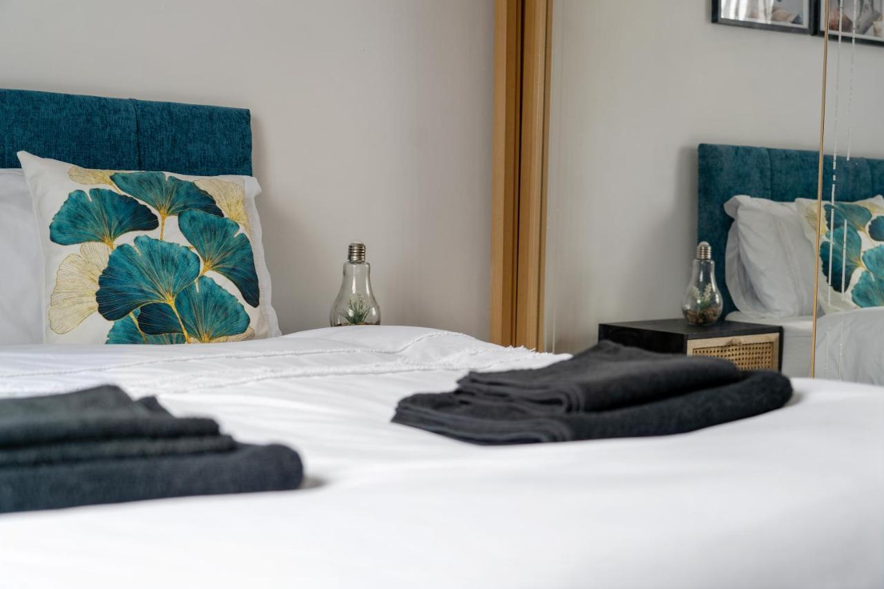Exclusive Deals L Last-Minute Reserve L Townhouse With Sleeps 6 L Braunstone Town , Leicester L By Zen Nights Short Lets & Serviced Accommodations Extérieur photo