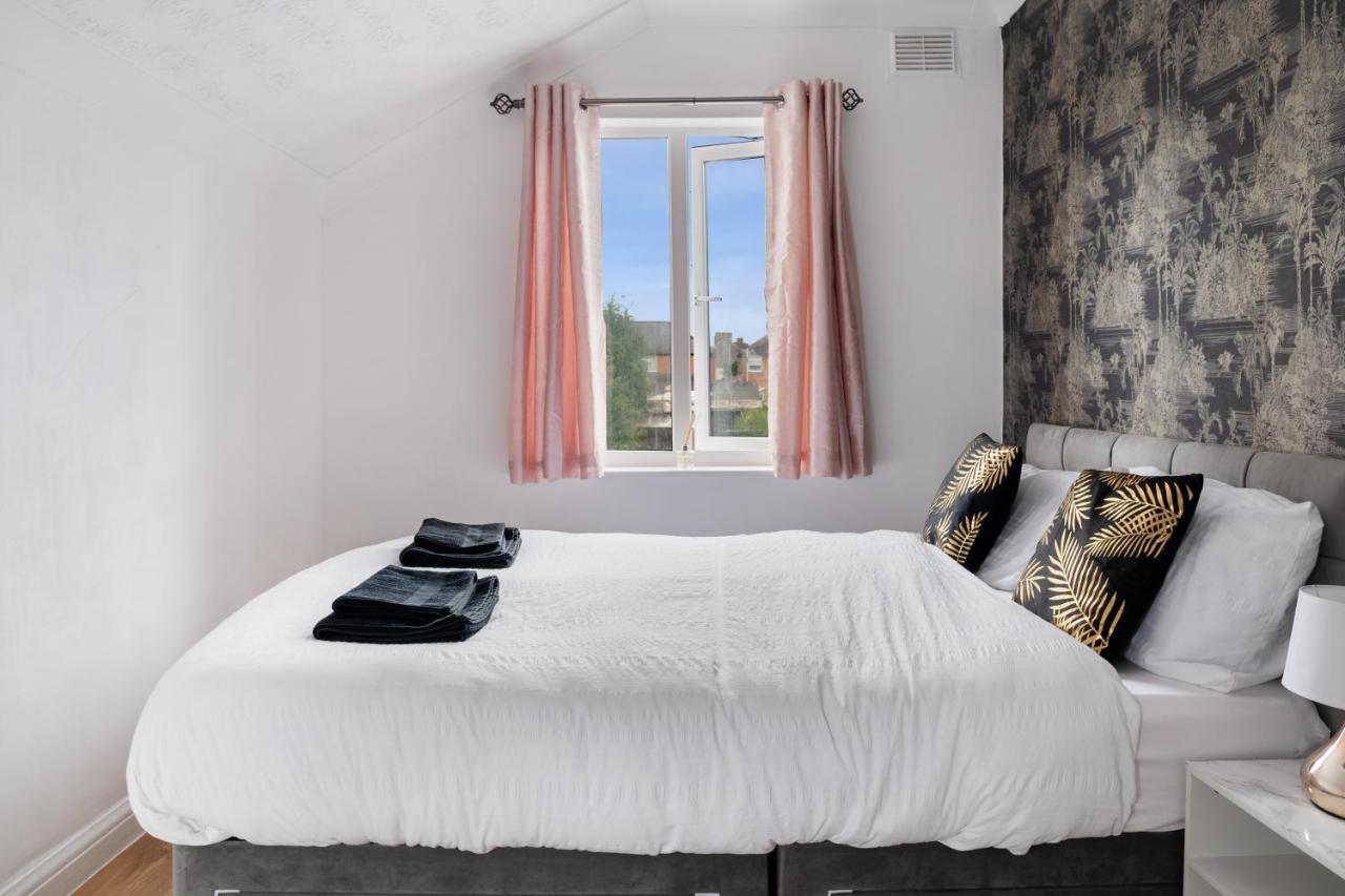 Exclusive Deals L Last-Minute Reserve L Townhouse With Sleeps 6 L Braunstone Town , Leicester L By Zen Nights Short Lets & Serviced Accommodations Extérieur photo