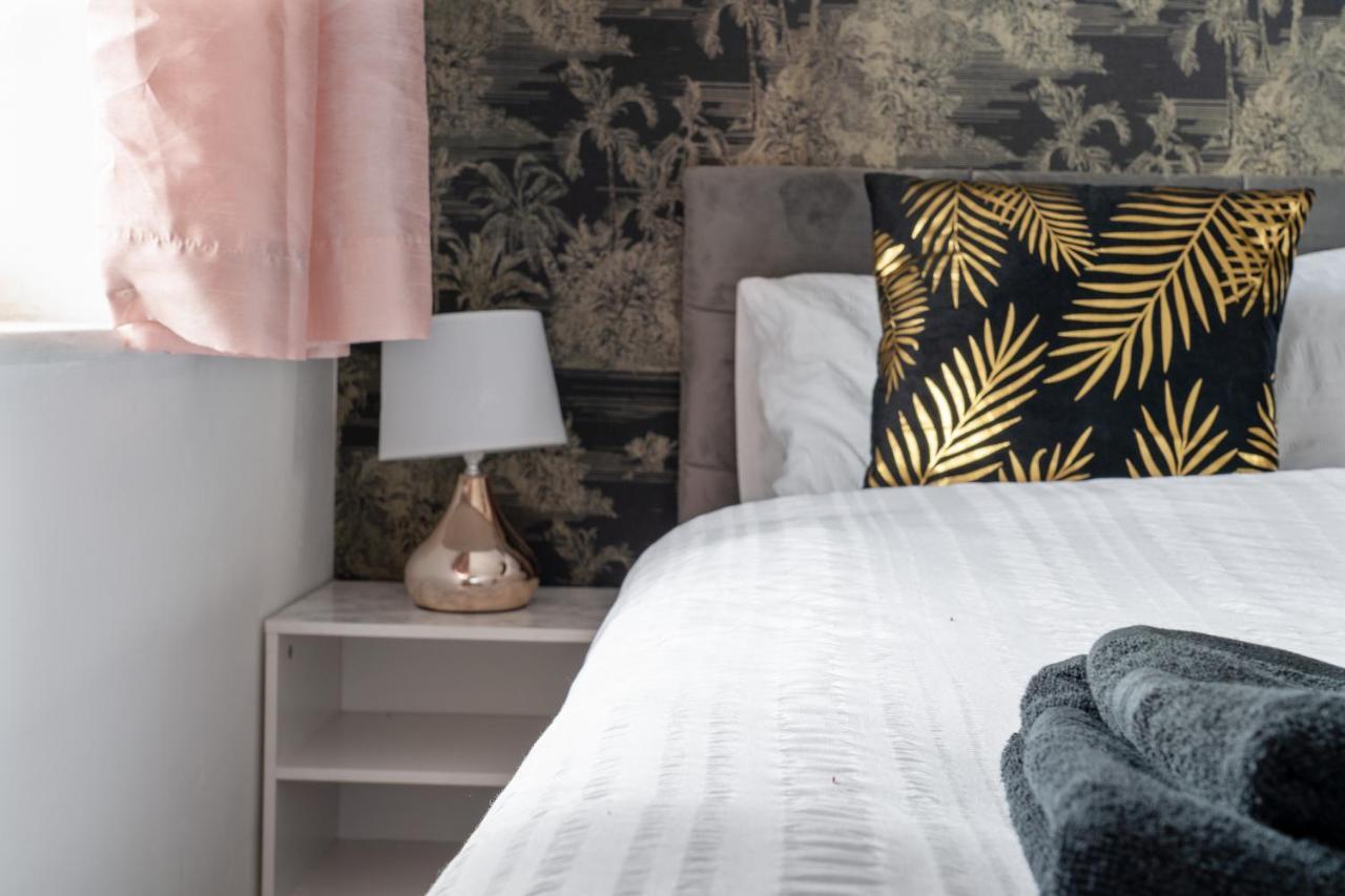 Exclusive Deals L Last-Minute Reserve L Townhouse With Sleeps 6 L Braunstone Town , Leicester L By Zen Nights Short Lets & Serviced Accommodations Extérieur photo